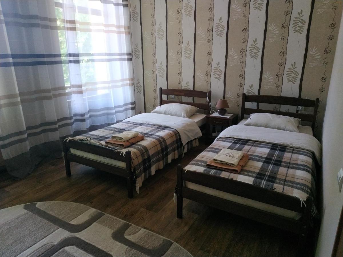 Apartment In The Center Of Old Town Kamjanets-Podilskyi Eksteriør billede