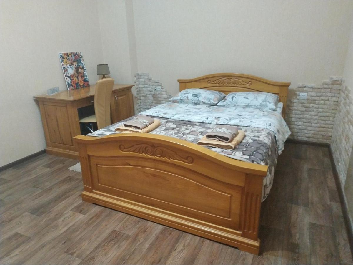 Apartment In The Center Of Old Town Kamjanets-Podilskyi Eksteriør billede